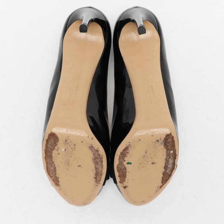 Pre Owned Salvatore Ferragamo Black Patent Leather Vara Bow Pumps Size 40