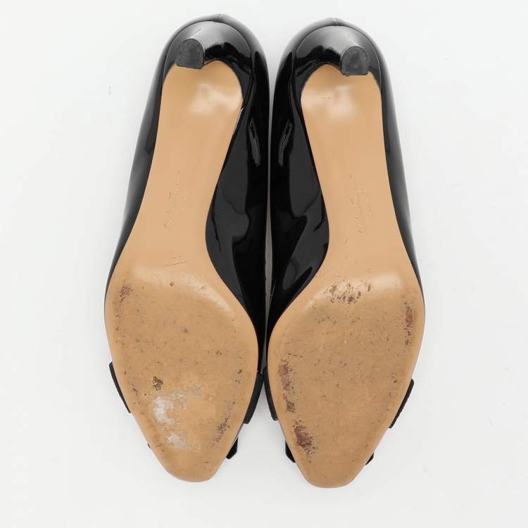 Pre Owned Salvatore Ferragamo Black Patent Leather Embellished Pumps Size 39.5