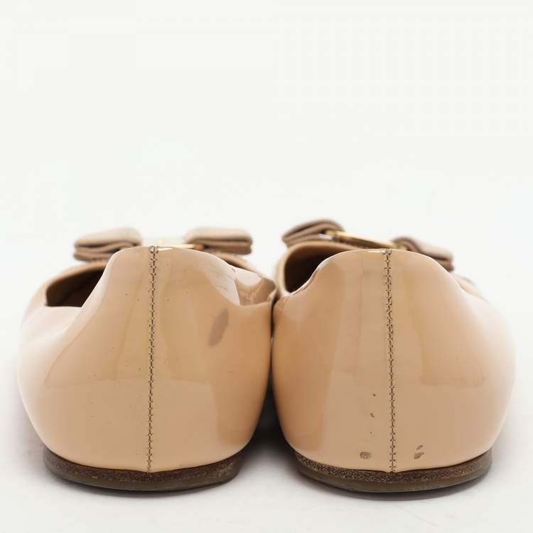 Pre Owned Salvatore Ferragamo Beige Patent Leather Varina Ballet Flats Size 38