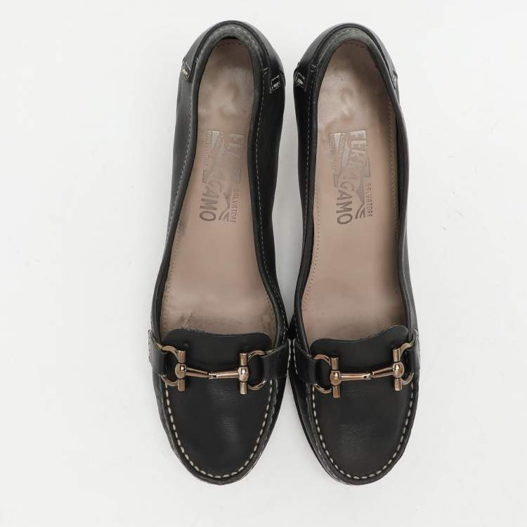 Pre Owned Salvatore Ferragamo Black Leather Gancini Loafer Pumps Size 38.5