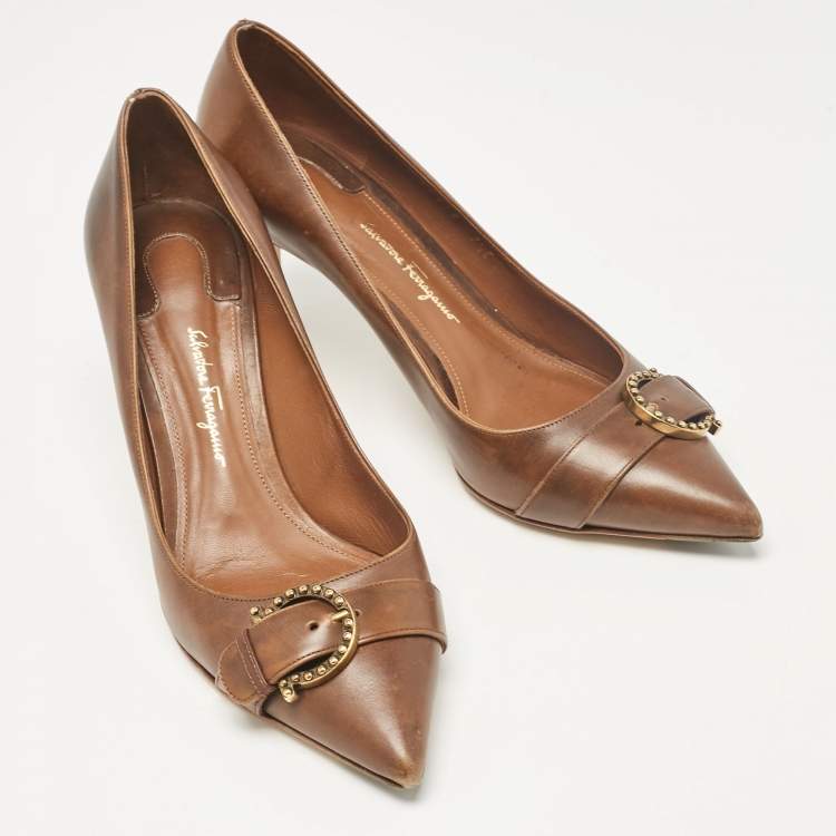 Pre Owned Salvatore Ferragamo Brown Leather Buckle Detail Pumps Size 38