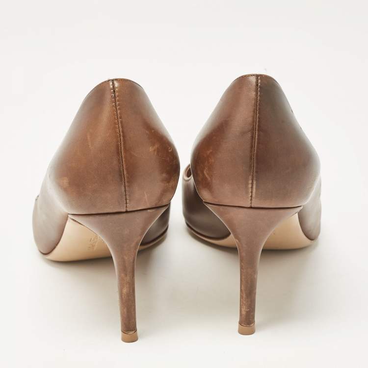 Pre Owned Salvatore Ferragamo Brown Leather Buckle Detail Pumps Size 38
