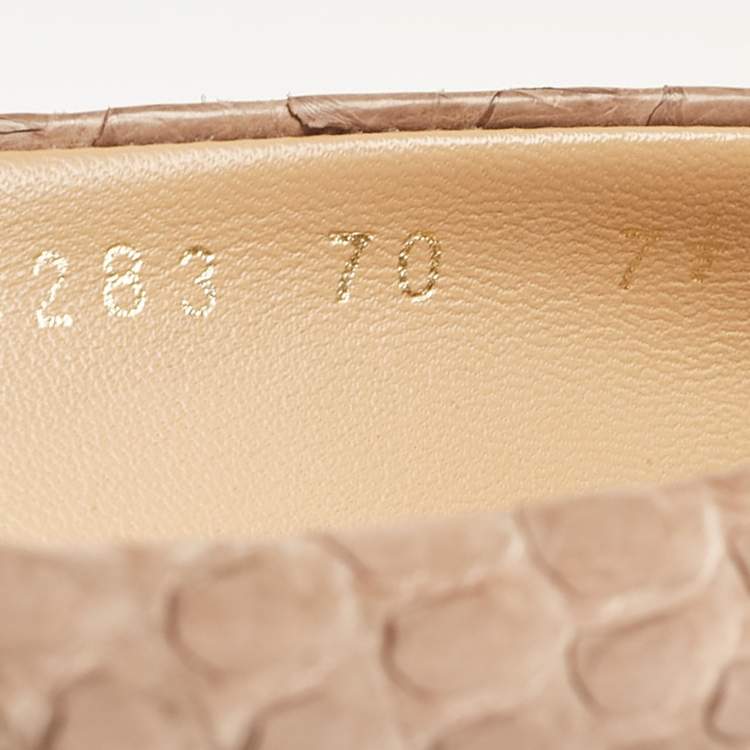 Pre Owned Salvatore Ferragamo Beige Python Susi Pumps Size 38