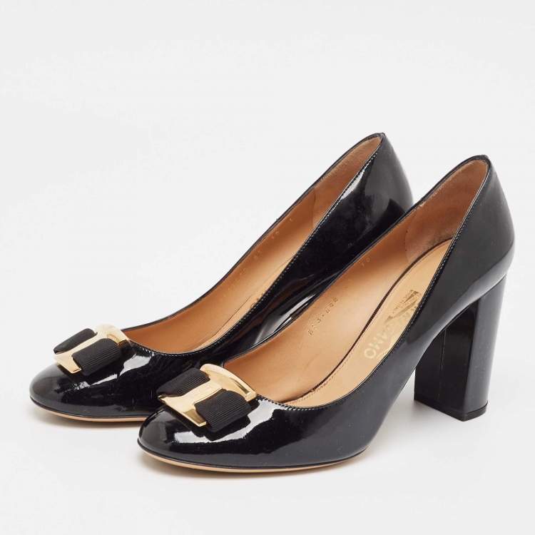 Pre Owned Salvatore Ferragamo Black Patent Leather Vara Bow Block Heel Pumps Size 40.5