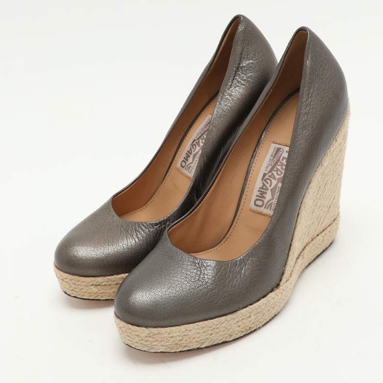 Pre Owned Salvatore Ferragamo Metallic Grey Leather Wedge Espadrille Pumps Size 37.5