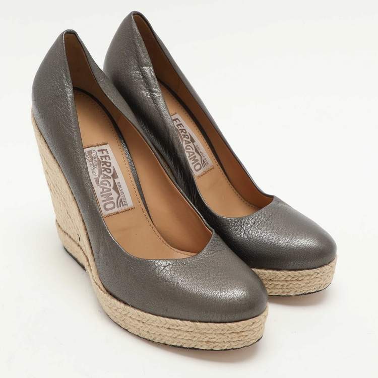 Pre Owned Salvatore Ferragamo Metallic Grey Leather Wedge Espadrille Pumps Size 37.5