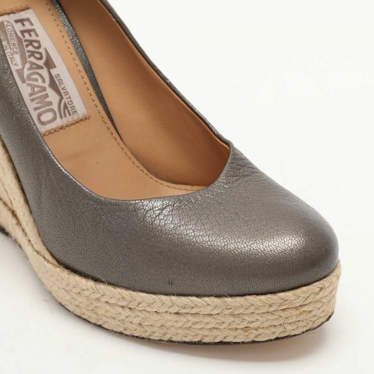 Pre Owned Salvatore Ferragamo Metallic Grey Leather Wedge Espadrille Pumps Size 37.5