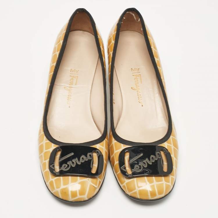 Pre Owned Salvatore Ferragamo Yellow Croc Embossed Patent Leather  Pumps Size 38.5