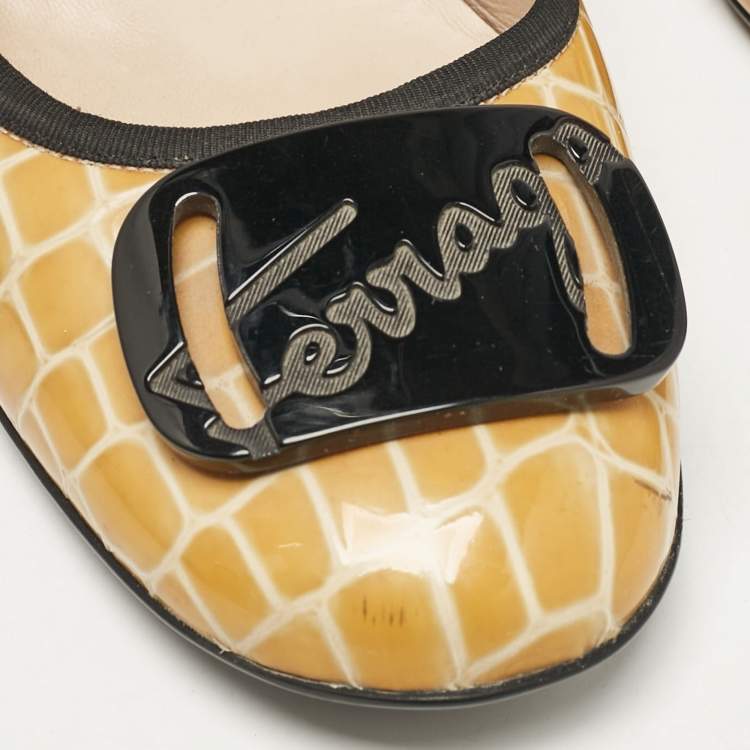 Pre Owned Salvatore Ferragamo Yellow Croc Embossed Patent Leather  Pumps Size 38.5