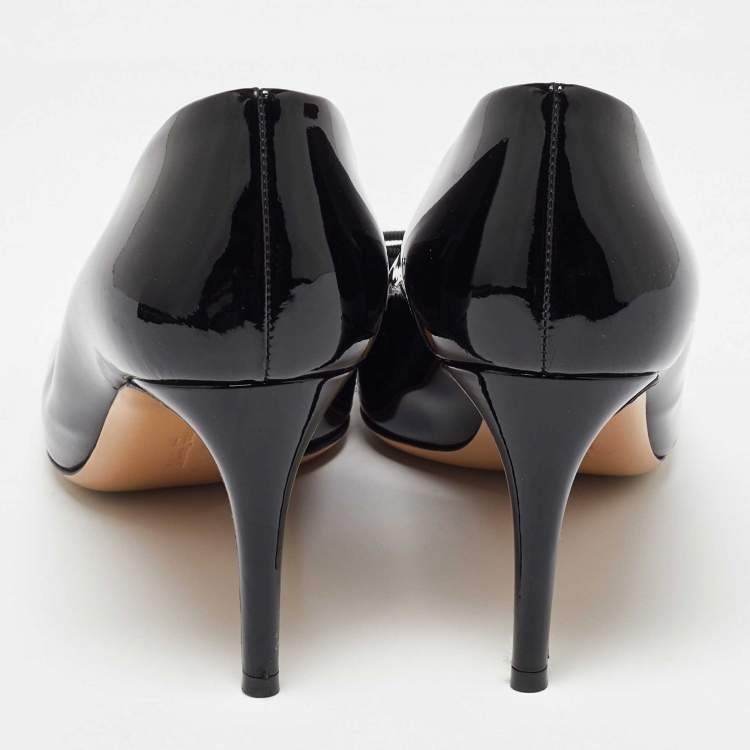 Pre Owned Salvatore Ferragamo Black Patent Leather Vara Bow Peep Toe Pumps Size 40