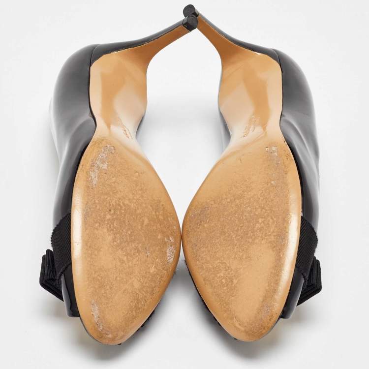 Pre Owned Salvatore Ferragamo Black Patent Leather Vara Bow Peep Toe Pumps Size 40