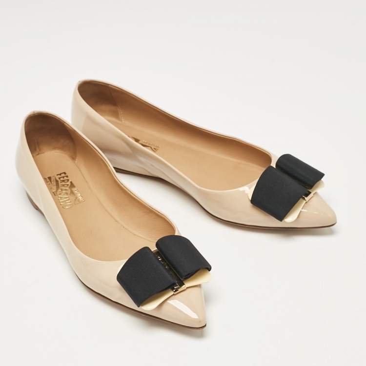 Pre Owned Salvatore Ferragamo Beige Patent Leather Mimi Ballet Flats Size 38