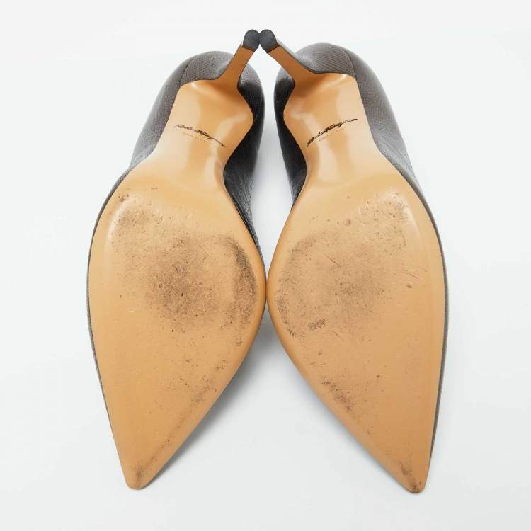 Pre Owned Salvatore Ferragamo Black Leather Pointed Toe Pumps Size 40