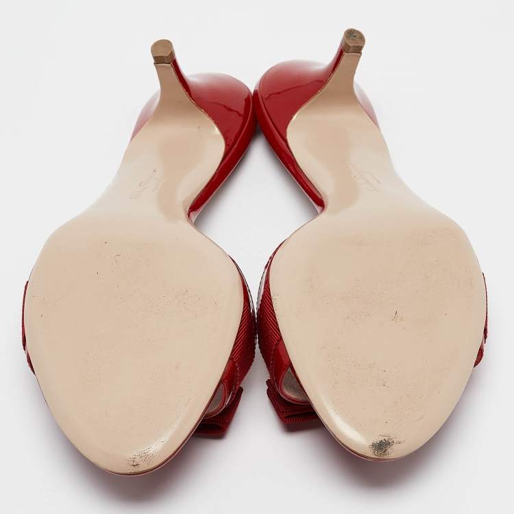 Pre Owned Salvatore Ferragamo Red Patent Leather Vara Bow Slide Sandals Size 40
