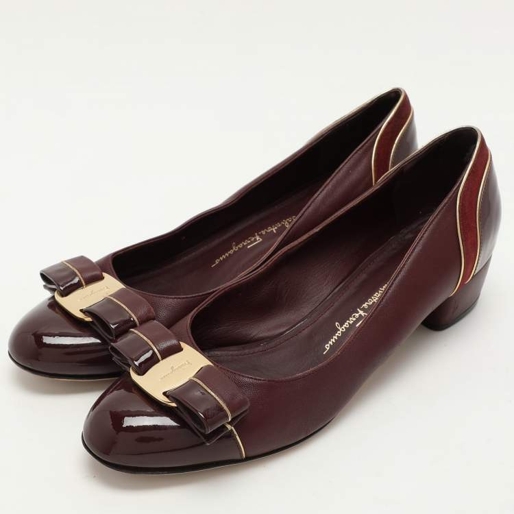 Pre Owned Salvatore Ferragamo Burgundy Leather and Suede Vara Bow Block Heel Pumps Size 35.5