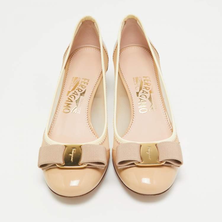 Pre Owned Salvatore Ferragamo Beige Patent And Mesh Vara Bow Pumps Size 36.5