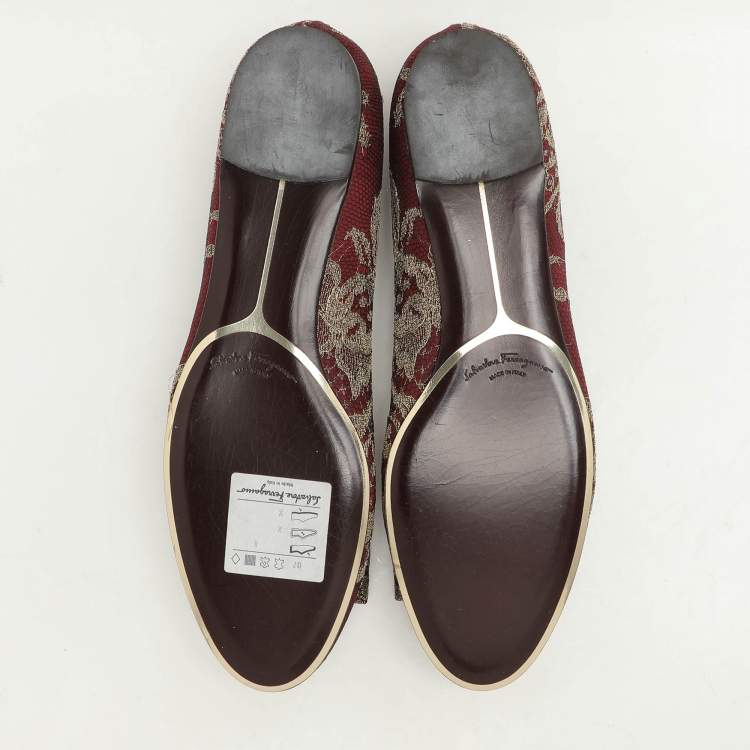 Pre Owned Salvatore Ferragamo Burgundy Lace and Lurex Fabric Ballet Flats Size 38
