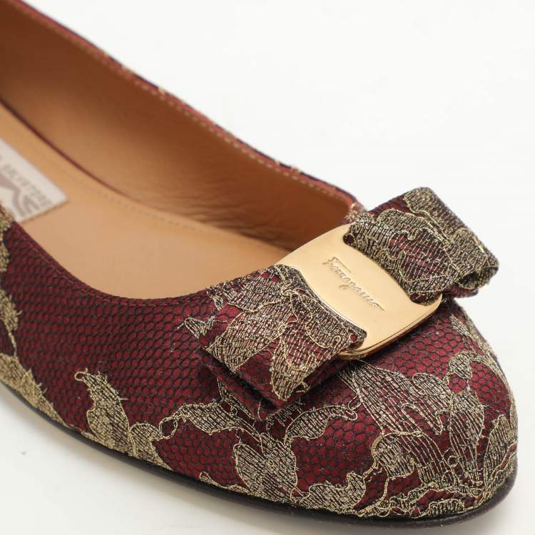 Pre Owned Salvatore Ferragamo Burgundy Lace and Lurex Fabric Ballet Flats Size 38