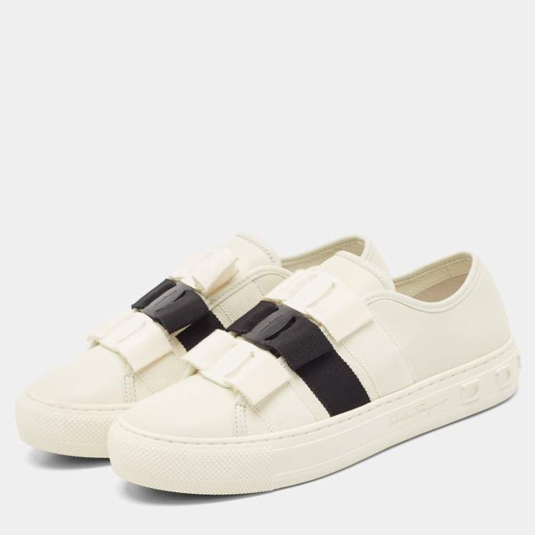 Pre Owned Salvatore Ferragamo Off White/Black Leather Vara Bow Sneakers Size 36