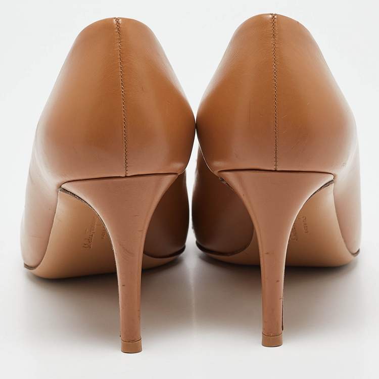 Pre Owned Salvatore Ferragamo Brown Leather Vara Bow Peep Toe Pumps Size 39