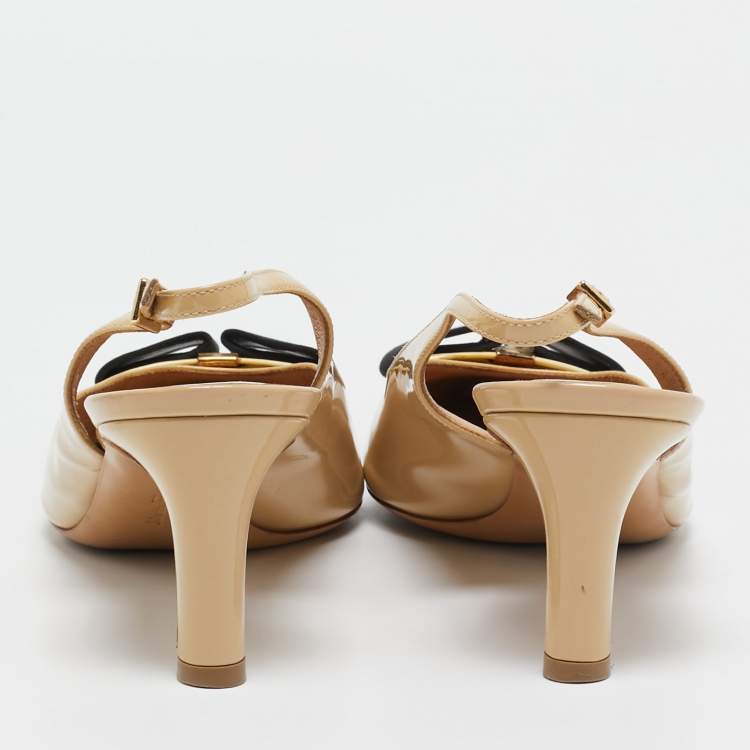 Pre Owned Salvatore Ferragamo Beige Patent Leather Bow Slingback Pumps Size 39