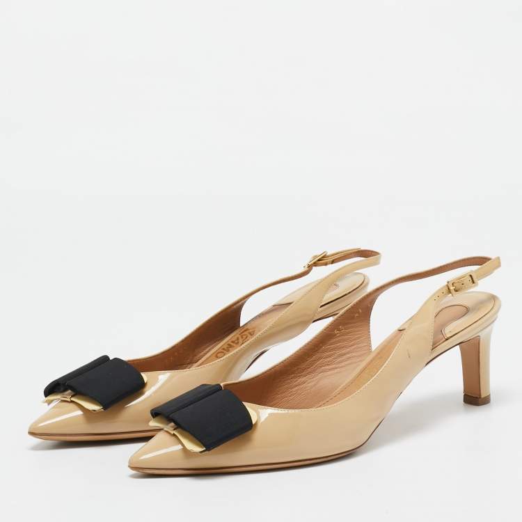 Pre Owned Salvatore Ferragamo Beige Patent Leather Bow Slingback Pumps Size 39