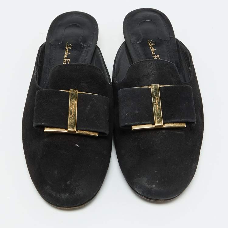 Pre Owned Salvatore Ferragamo Black Suede Bow Flat Mules Size 36.5