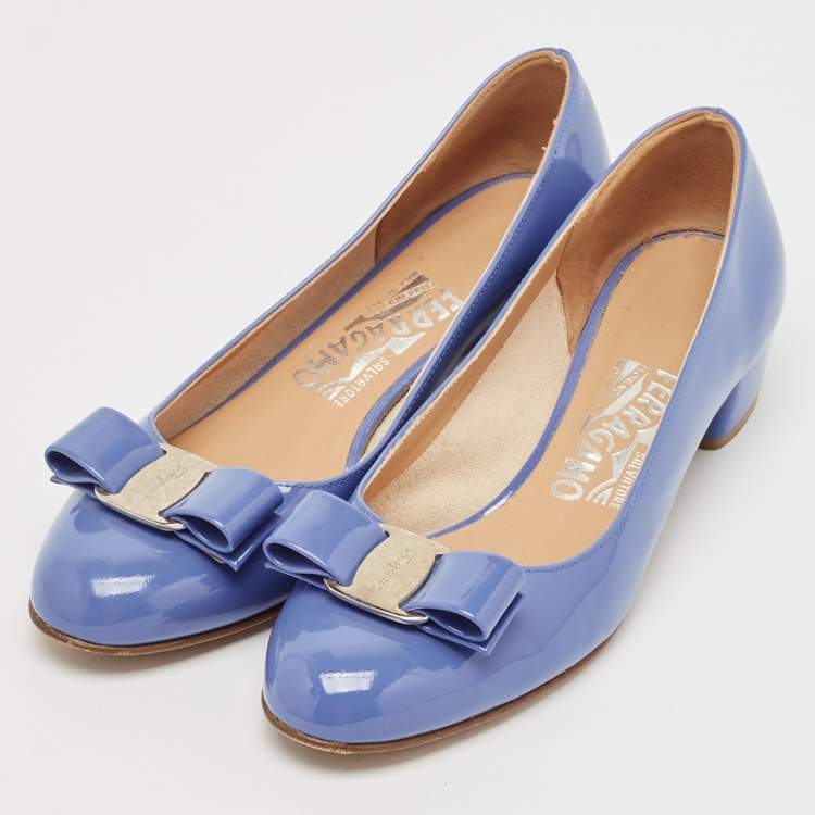 Pre Owned Salvatore Ferragamo Blue Patent Leather Vara Bow Block Heel Pumps Size 36.5