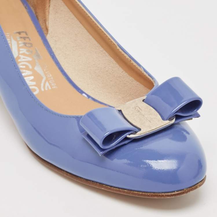 Pre Owned Salvatore Ferragamo Blue Patent Leather Vara Bow Block Heel Pumps Size 36.5
