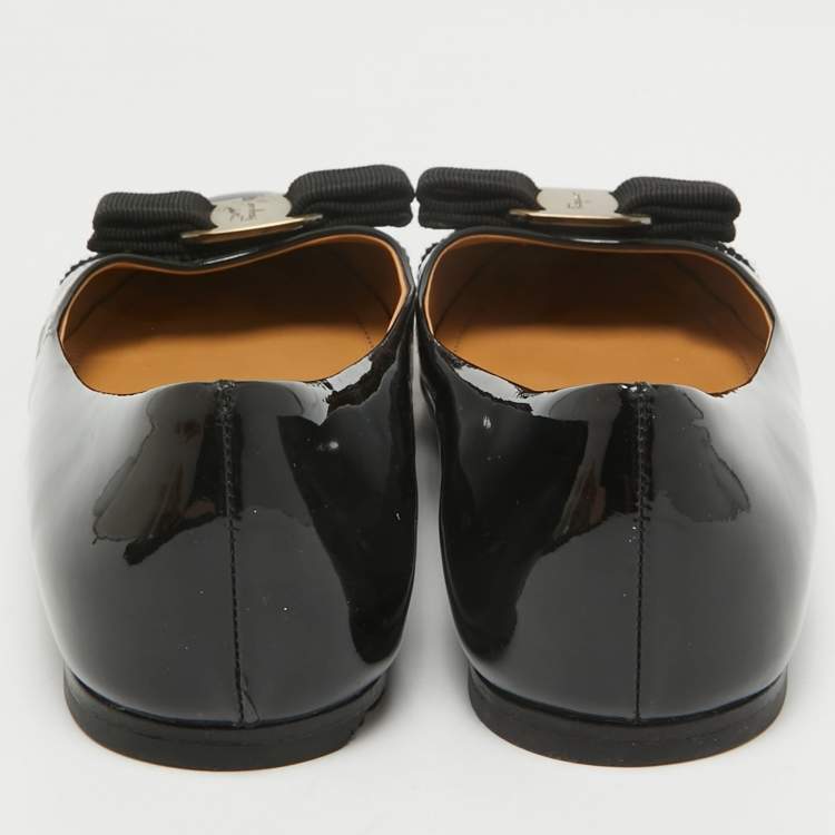 Pre Owned Salvatore Ferragamo Black Patent Leather Vara Bow Ballet Flats Size 36.5