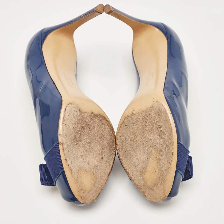 Pre Owned Salvatore Ferragamo Blue Patent Leather Vara Bow Peep Toe Pumps Size 37