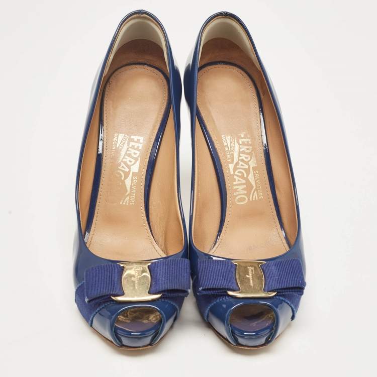 Pre Owned Salvatore Ferragamo Blue Patent Leather Vara Bow Peep Toe Pumps Size 37