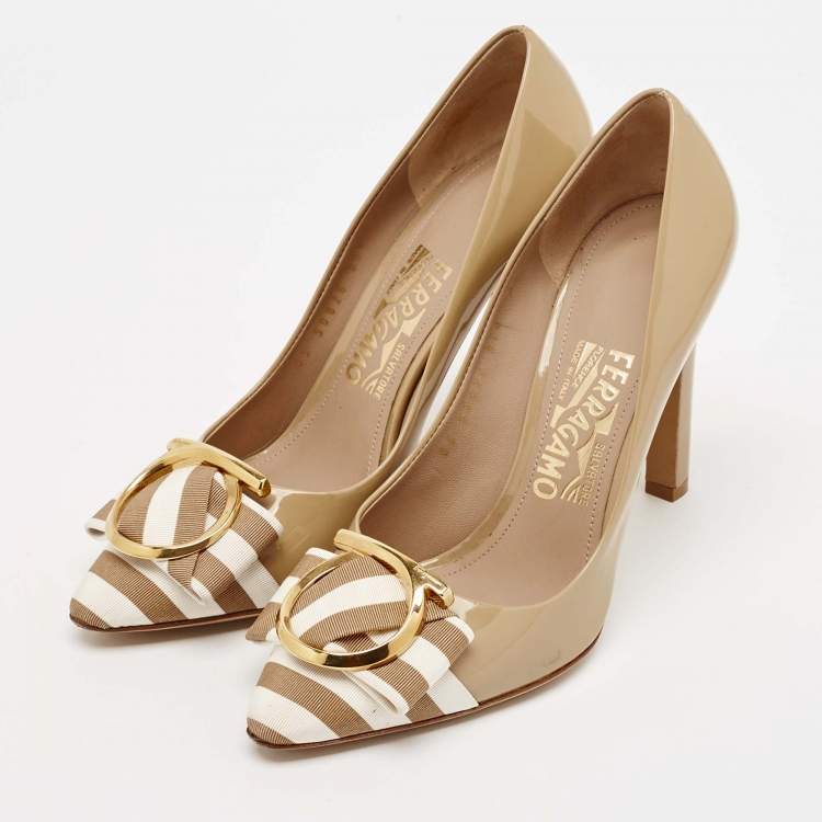 Pre Owned Salvatore Ferragamo Beige/White Patent Leather and Canvas Ezia Pumps Size 38