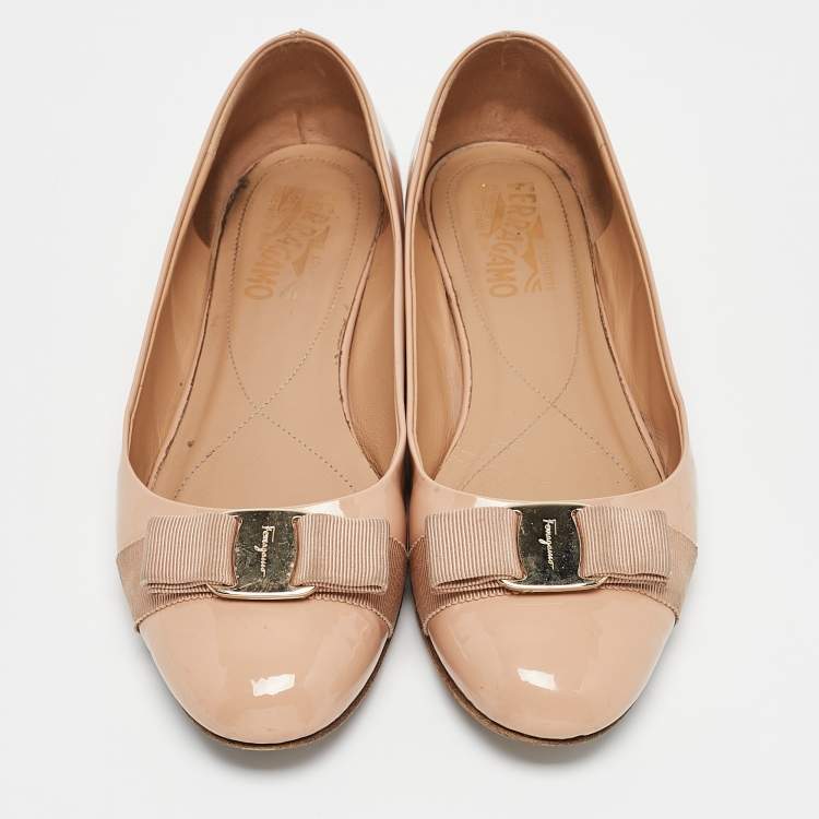 Pre Owned Salvatore Ferragamo Beige Patent Leather Varina Ballet Flats Size 39