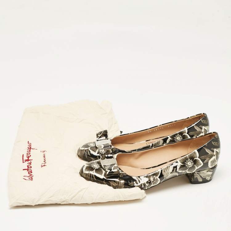 Pre Owned Salvatore Ferragamo Multicolor Patent Leather Vara Bow Block Heel Pumps Size 38