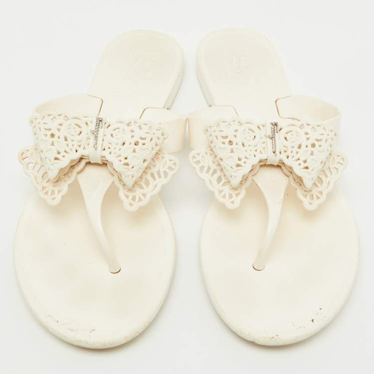 Pre Owned Salvatore Ferragamo White Jelly Bow Accents Flat Sandals Size 38.5