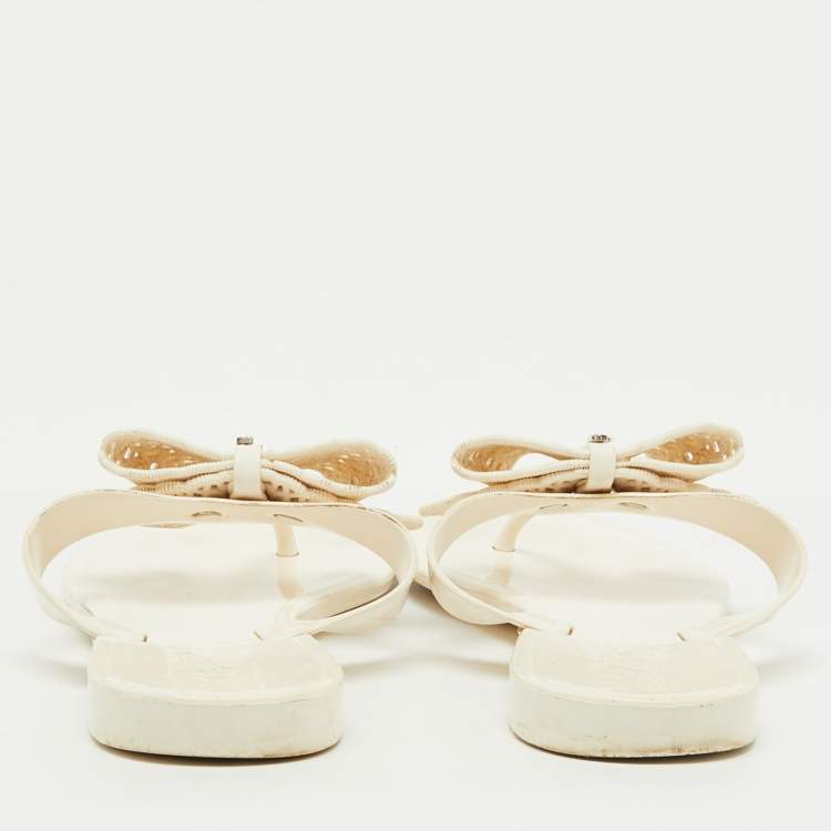Pre Owned Salvatore Ferragamo White Jelly Bow Accents Flat Sandals Size 38.5