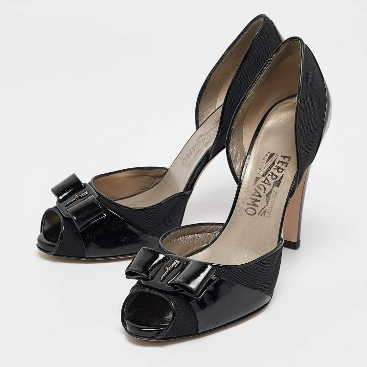 Pre Owned Salvatore Ferragamo Black Canvas and Patent Leather Manuela Pumps Size 39