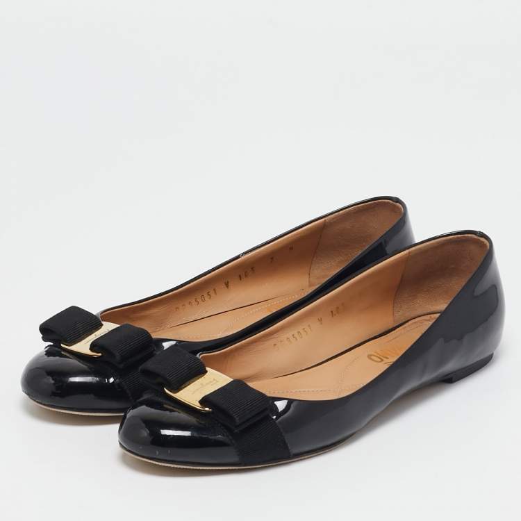 Pre Owned Salvatore Ferragamo Black Patent Leather Vara Bow Ballet Flats Size 37.5