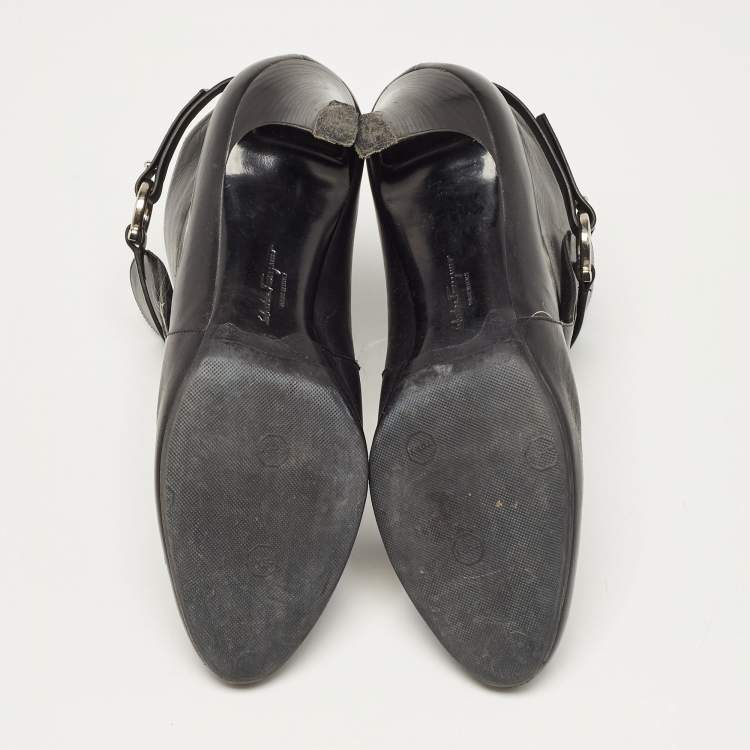 Pre Owned Salvatore Ferragamo Black Leather Gancini Ankle Length Boots Size 36.5