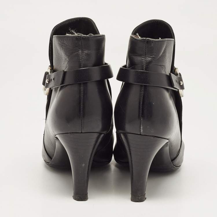 Pre Owned Salvatore Ferragamo Black Leather Gancini Ankle Length Boots Size 36.5