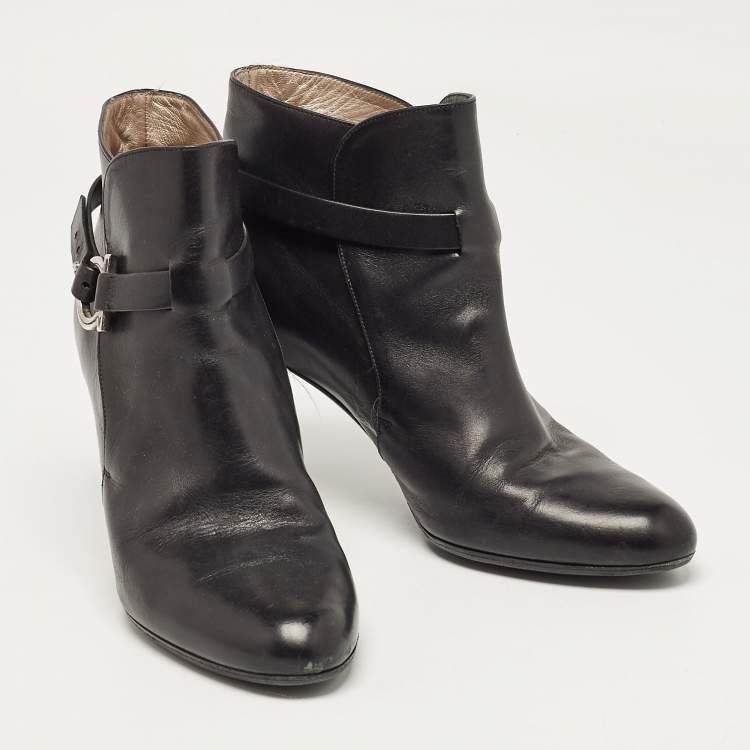 Pre Owned Salvatore Ferragamo Black Leather Gancini Ankle Length Boots Size 36.5