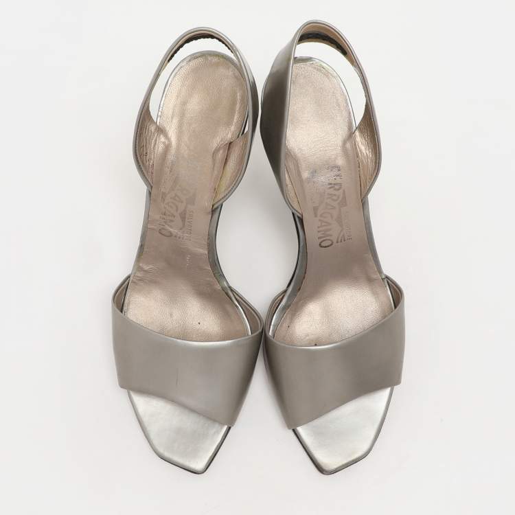 Pre Owned Salvatore Ferragamo Silver Leather Slingback Sandals Size 39