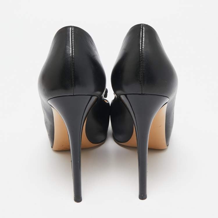 Pre Owned Salvatore Ferragamo Black Leather Rilly Pumps Size 39