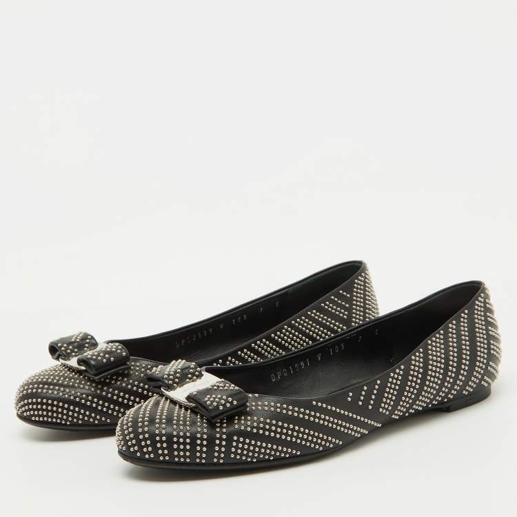 Pre Owned Salvatore Ferragamo Black Leather Studded Varina Bow Ballet Flats Size 37.5