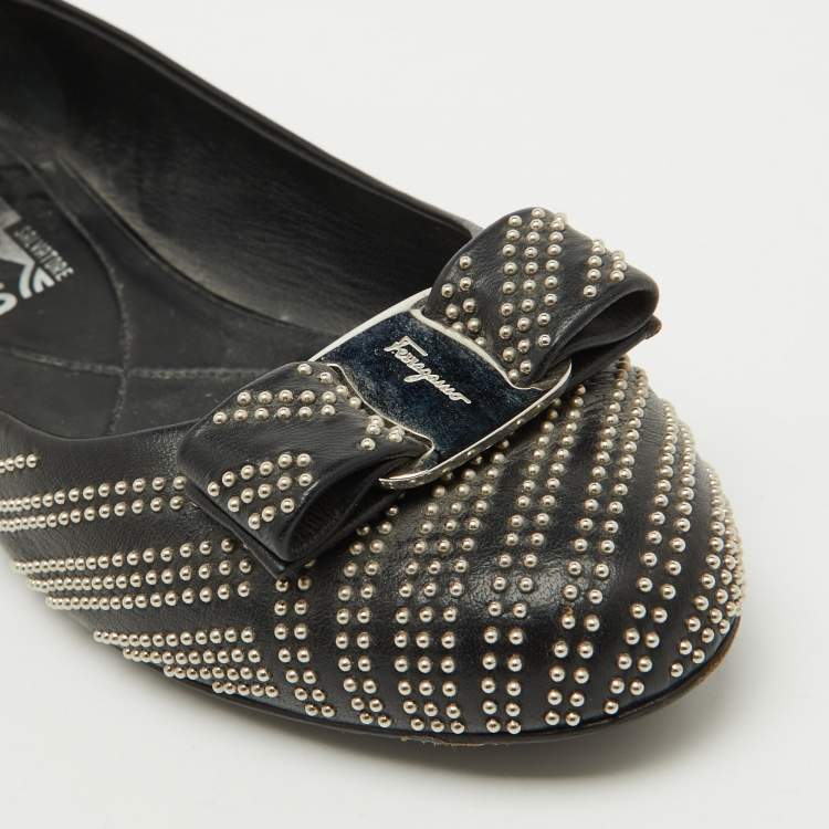 Pre Owned Salvatore Ferragamo Black Leather Studded Varina Bow Ballet Flats Size 37.5