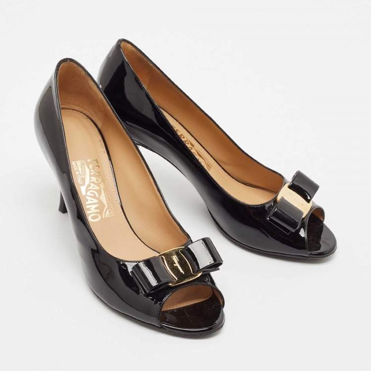 Pre Owned Salvatore Ferragamo Black Patent Leather Vara Bow Peep Toe Pumps Size 38