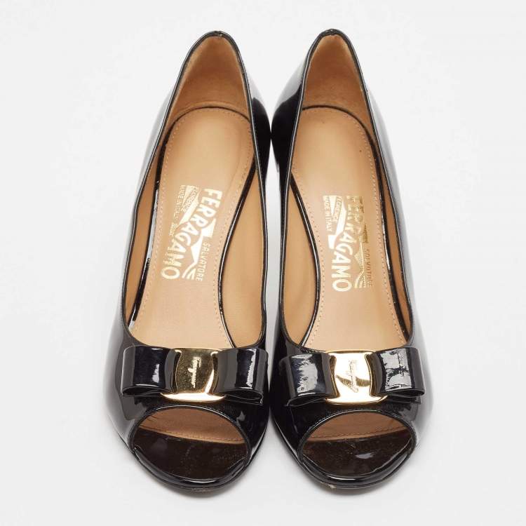 Pre Owned Salvatore Ferragamo Black Patent Leather Vara Bow Peep Toe Pumps Size 38