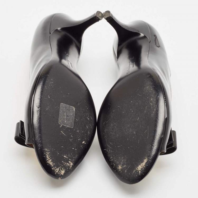 Pre Owned Salvatore Ferragamo Black Patent Leather Vara Bow Peep Toe Pumps Size 38