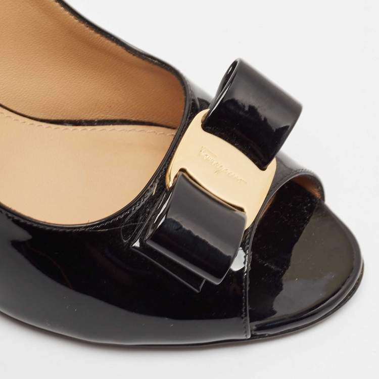 Pre Owned Salvatore Ferragamo Black Patent Leather Vara Bow Peep Toe Pumps Size 38
